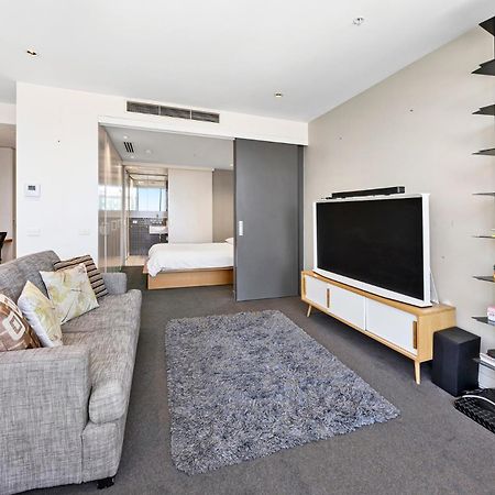 Luxury Designer Suite In Most Prestigious Location In Melbourne City Exterior foto