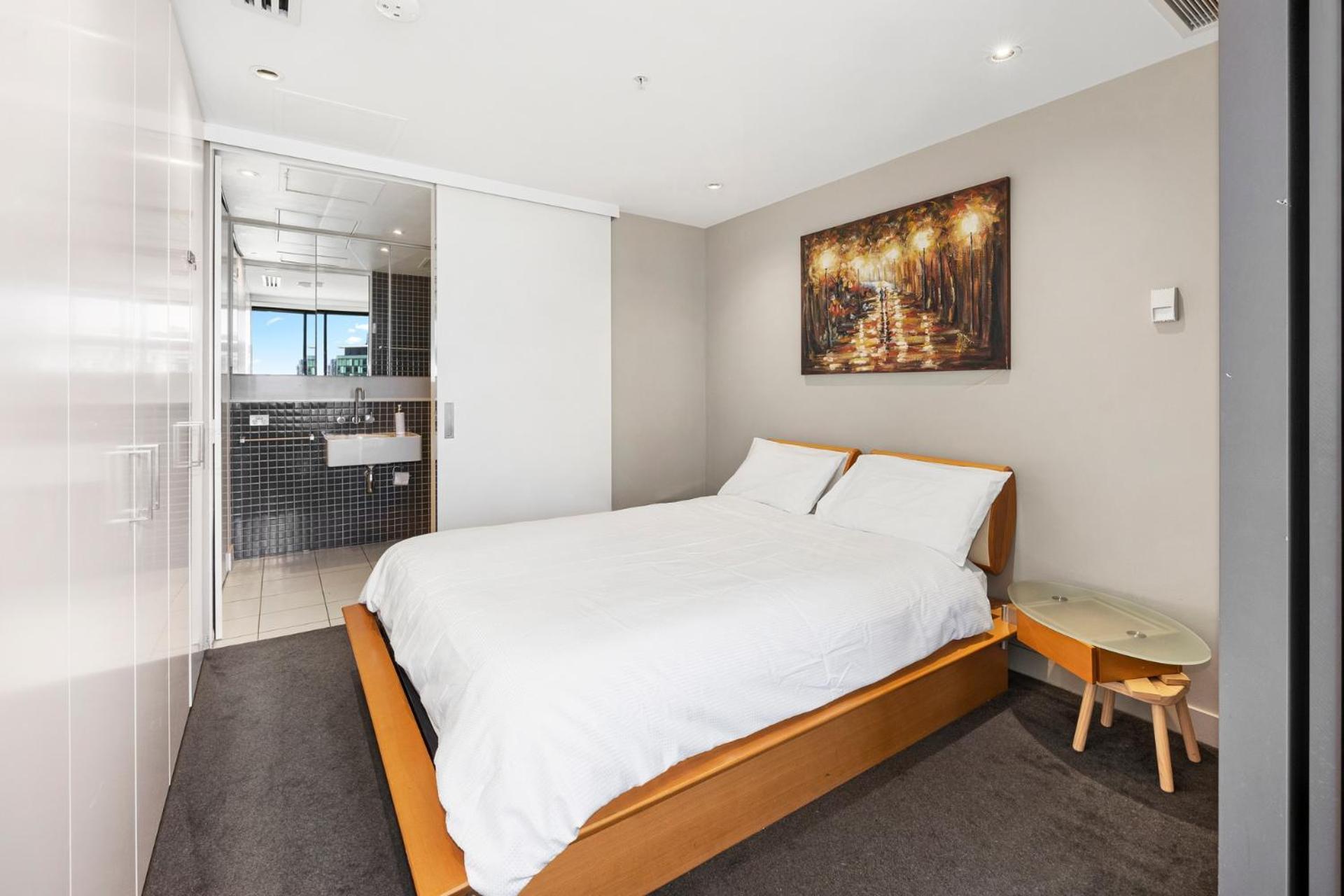 Luxury Designer Suite In Most Prestigious Location In Melbourne City Exterior foto
